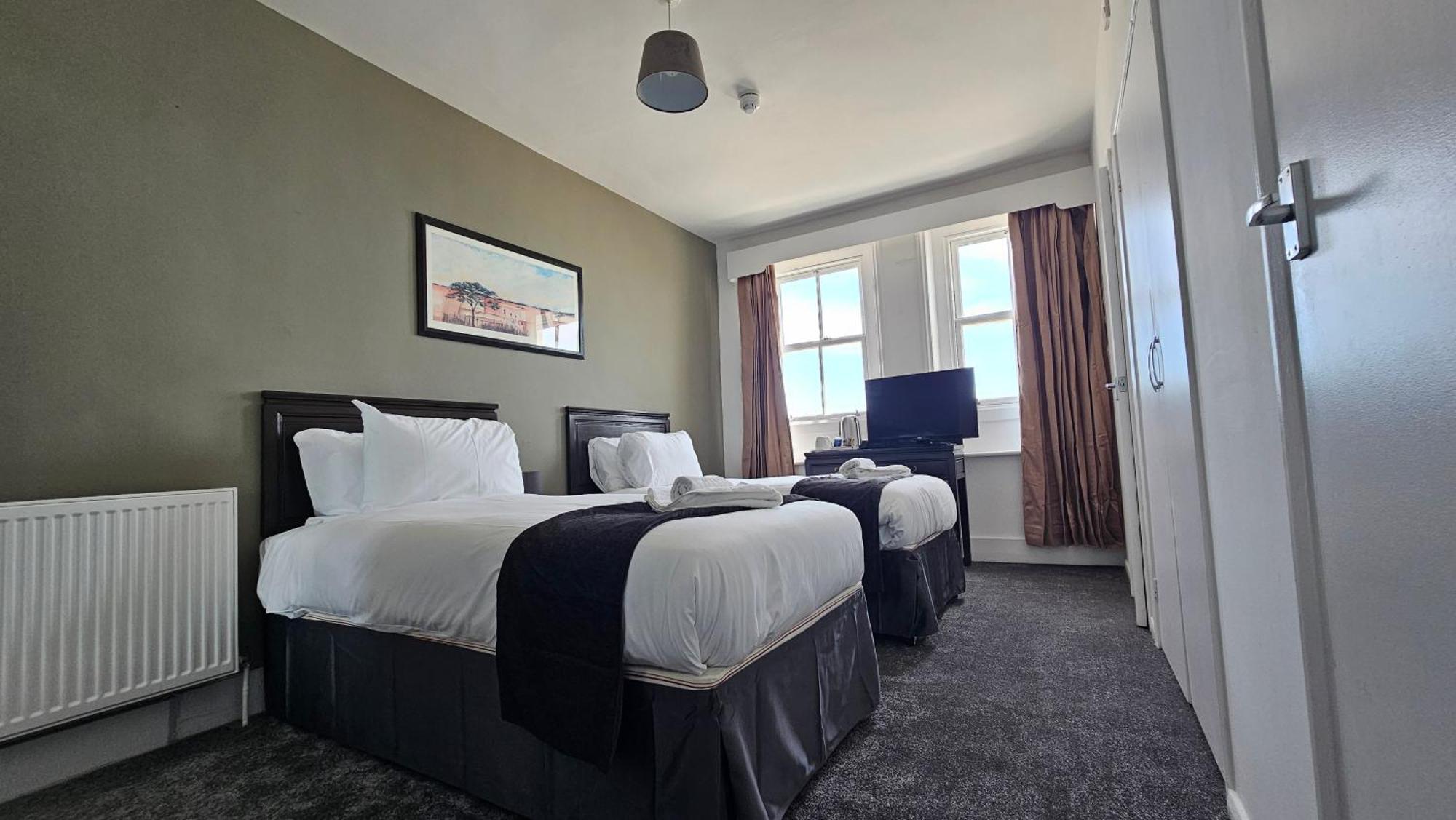 The Strand Hotel Eastbourne Ngoại thất bức ảnh
