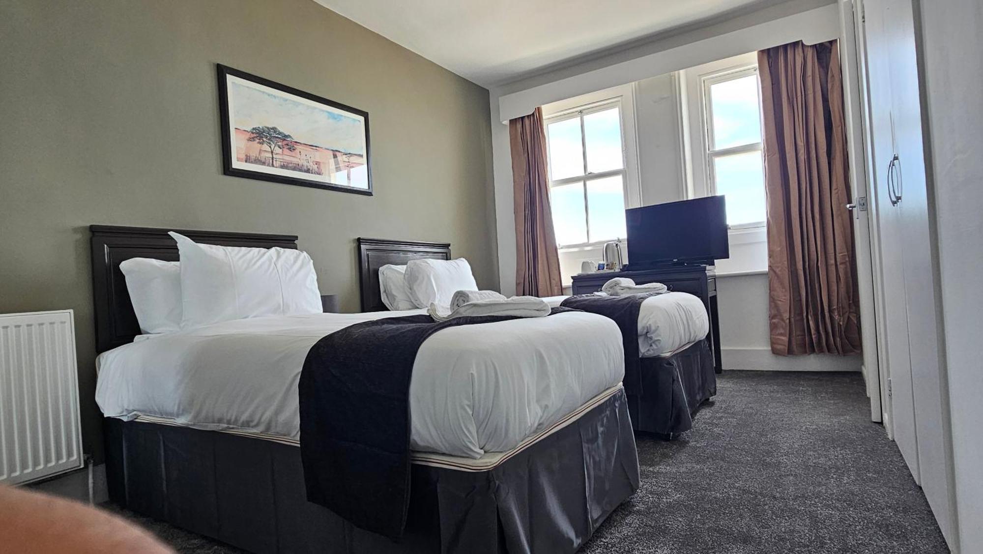 The Strand Hotel Eastbourne Ngoại thất bức ảnh