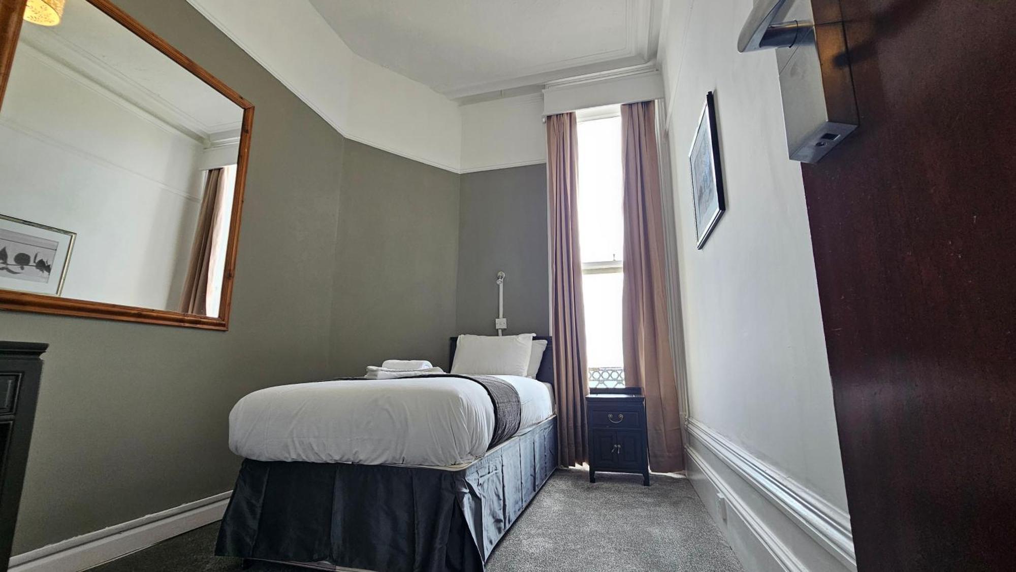 The Strand Hotel Eastbourne Ngoại thất bức ảnh