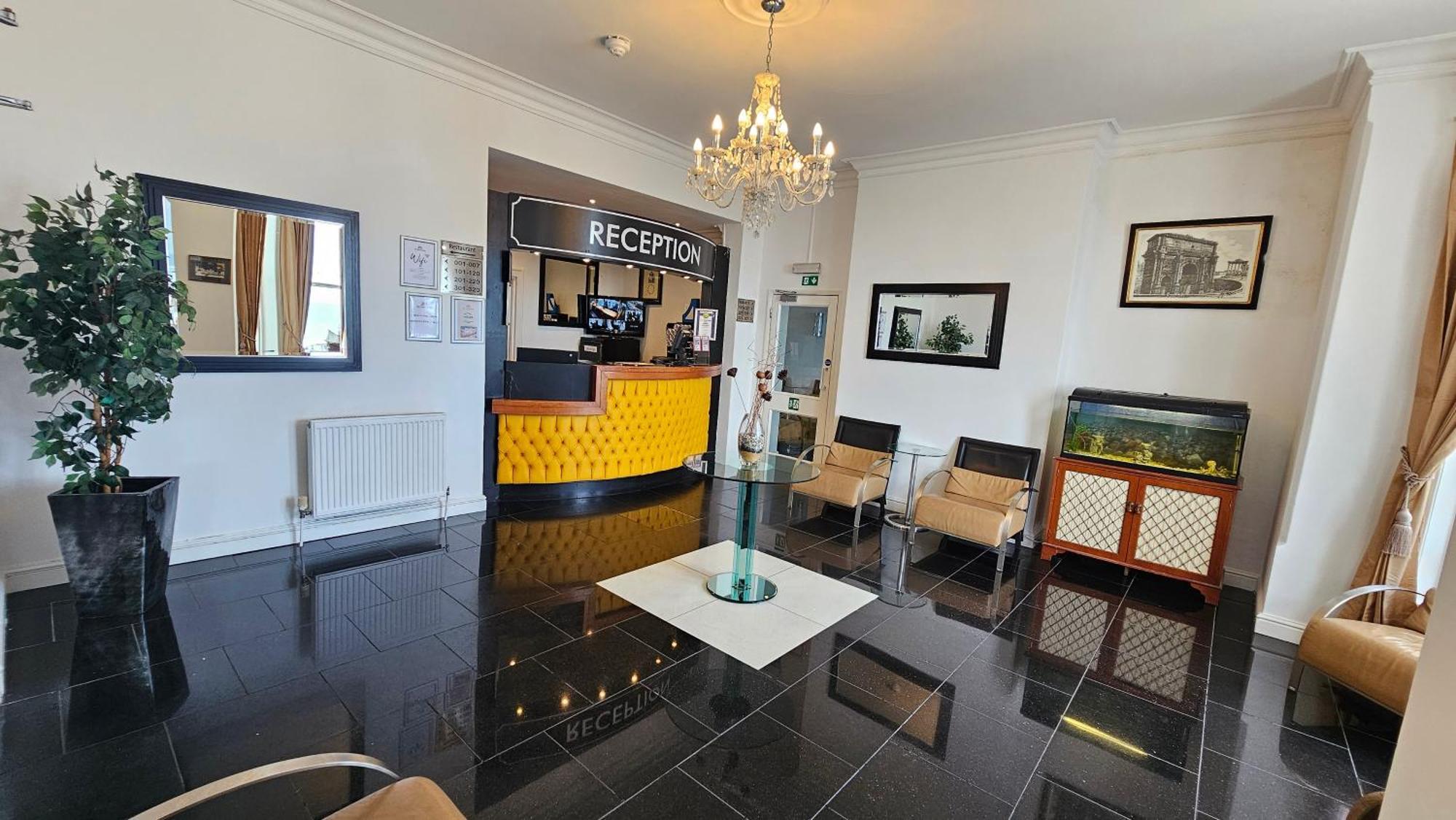 The Strand Hotel Eastbourne Ngoại thất bức ảnh
