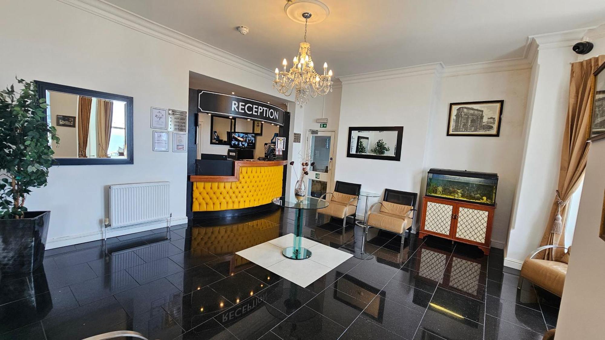 The Strand Hotel Eastbourne Ngoại thất bức ảnh