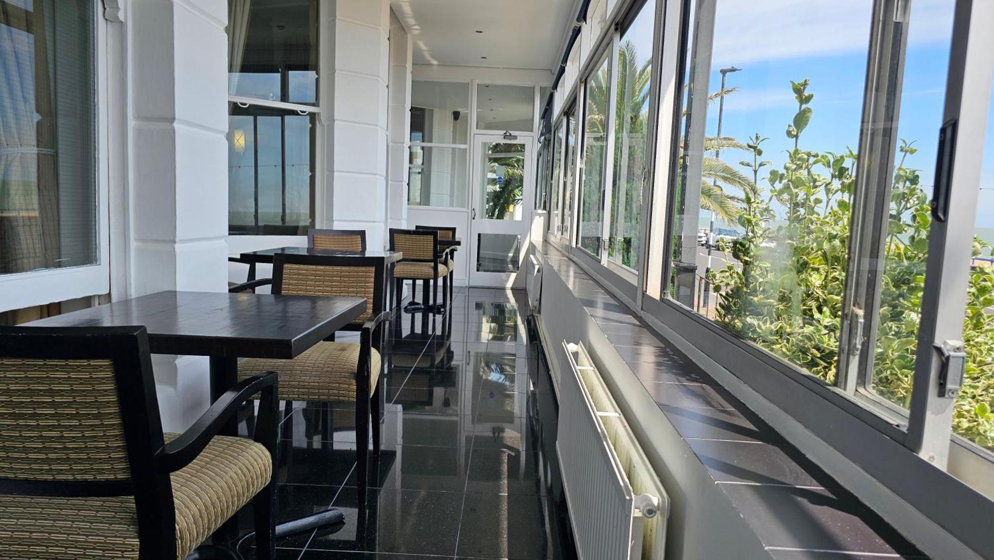 The Strand Hotel Eastbourne Ngoại thất bức ảnh