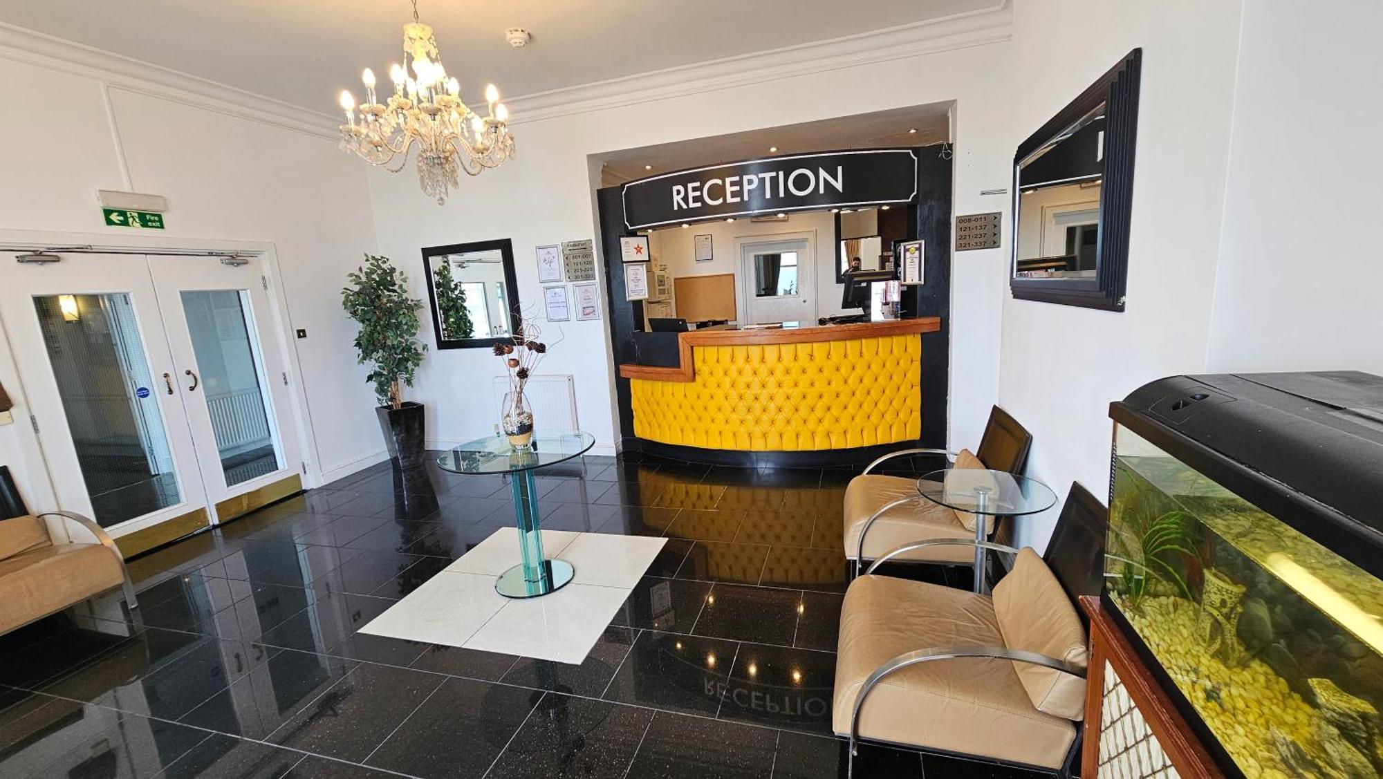 The Strand Hotel Eastbourne Ngoại thất bức ảnh