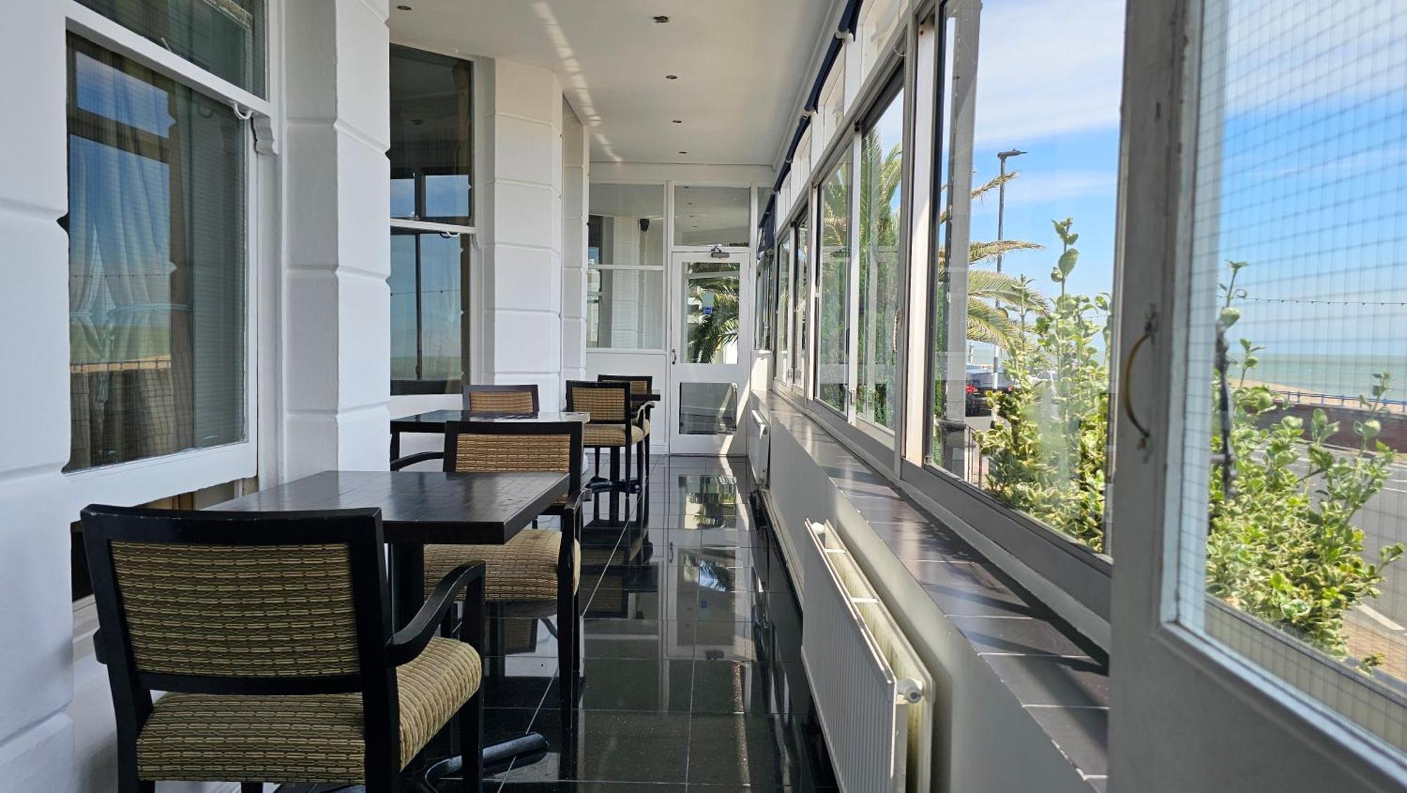 The Strand Hotel Eastbourne Ngoại thất bức ảnh