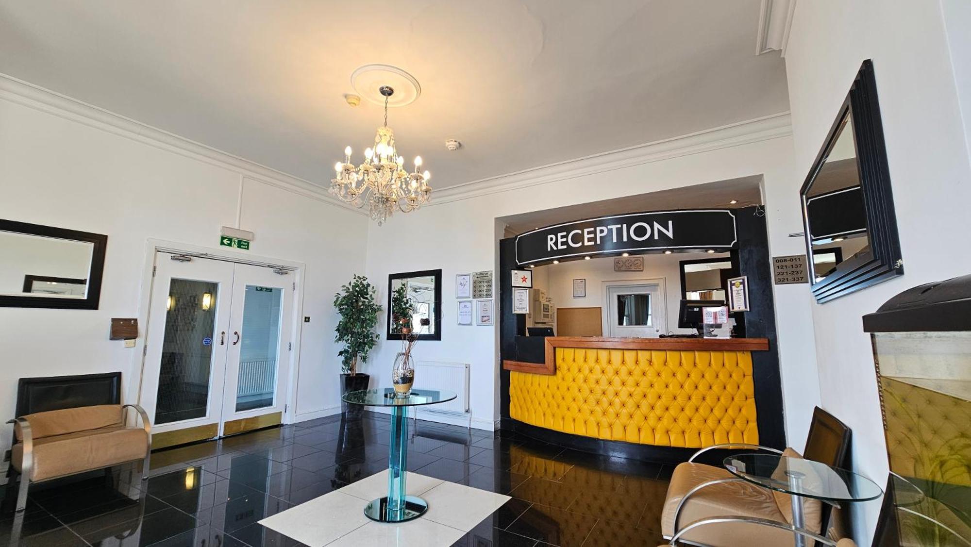 The Strand Hotel Eastbourne Ngoại thất bức ảnh