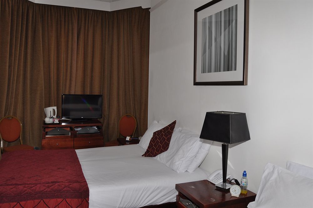 The Strand Hotel Eastbourne Ngoại thất bức ảnh